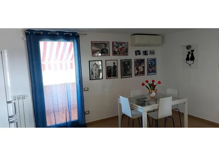 Attico Con Terrazzo Apartament